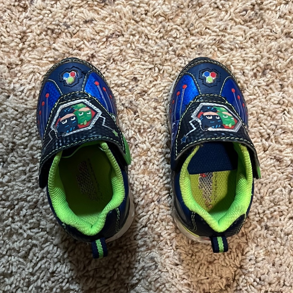 Lightly worn PJ Masks Catboy & Gekko light-up slip-on shoes, toddler boy size 7